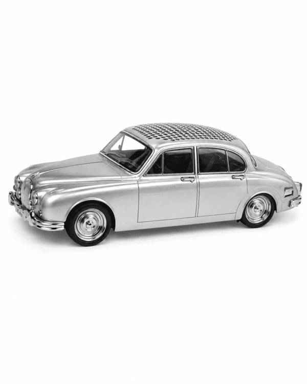 Parlante Portátil Bluetooth con Forma de Auto Vintage OM-596 – 10W